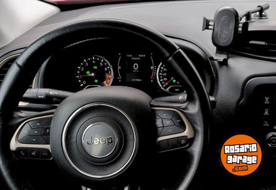 Camionetas - Chrysler RENEGADE SPORT 1.8 2016 Nafta 101000Km - En Venta
