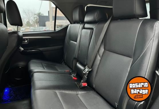 Camionetas - Toyota Hilux 2022 Diesel 60000Km - En Venta