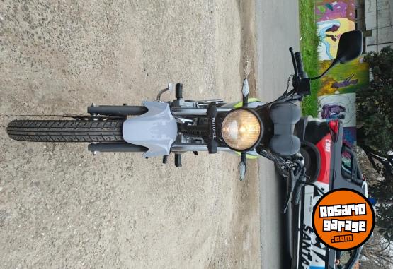 Motos - Motomel S2 2024 Nafta 10000Km - En Venta