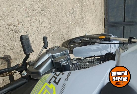 Motos - Motomel S2 2024 Nafta 10000Km - En Venta