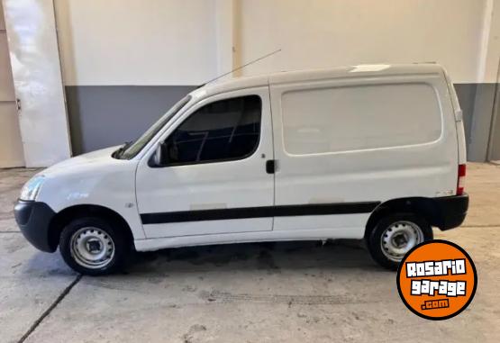Utilitarios - Peugeot PARTNER 1.6 HDI FURGON 2017 Diesel 128000Km - En Venta