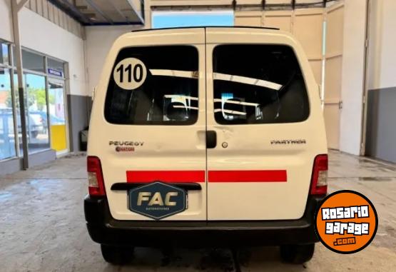 Utilitarios - Peugeot PARTNER 1.6 HDI FURGON 2017 Diesel 128000Km - En Venta