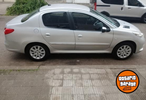 Autos - Peugeot 207 feline 1.6 2013 GNC 140000Km - En Venta