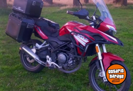 Motos - Benelli TRK251 2020 Nafta 40000Km - En Venta