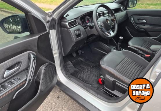 Camionetas - Renault DUSTER 1.3 ICONIC 4X4 2024 Nafta 40000Km - En Venta