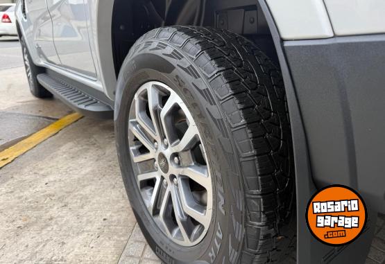 Camionetas - Ford Ranger limited biturbo 2023 Diesel 35800Km - En Venta