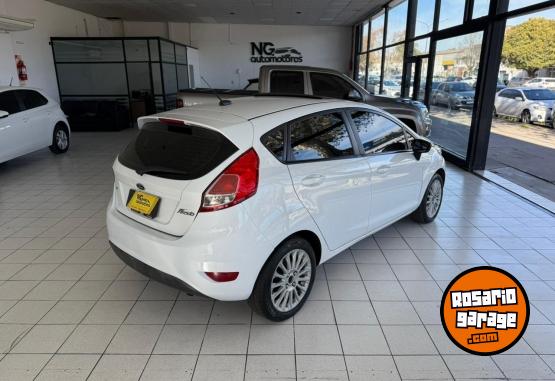 Autos - Ford Fiesta Kinetic Se Plus 2014 Nafta 150000Km - En Venta