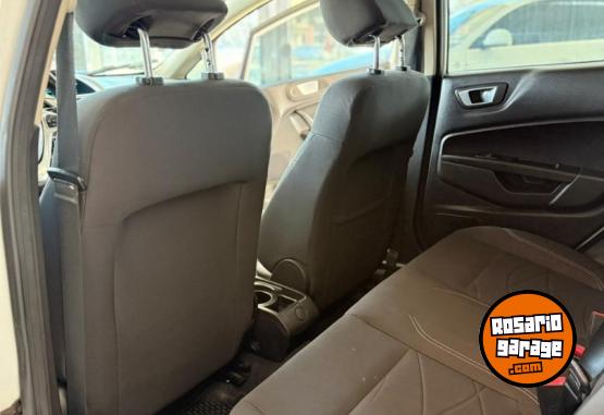 Autos - Ford Fiesta Kinetic Se Plus 2014 Nafta 150000Km - En Venta
