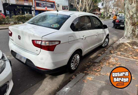 Autos - Fiat Grand Siena 2016 GNC 153000Km - En Venta