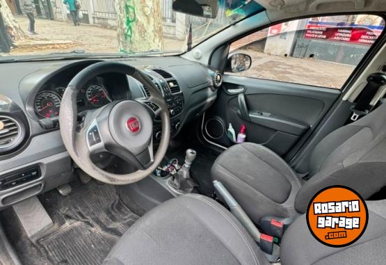 Autos - Fiat Grand Siena 2016 GNC 153000Km - En Venta