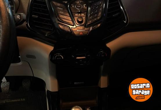 Autos - Ford Ecosport titanium 1.6 2015 GNC 127000Km - En Venta