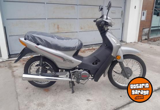 Motos - Keller Cronos 110 2022 Nafta 7000Km - En Venta