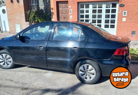 Autos - Volkswagen Voyage 2014 GNC 850000Km - En Venta