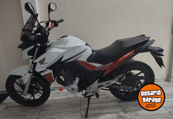 Motos - Honda Cb 250 2018 Nafta 7500Km - En Venta