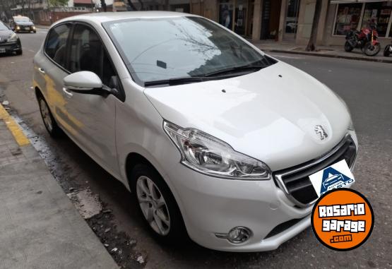 Autos - Peugeot 208 Allure 2014 Nafta 113000Km - En Venta