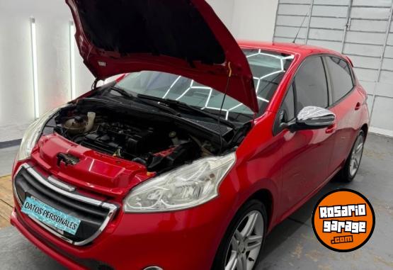 Autos - Peugeot 208 2013 Nafta 145000Km - En Venta