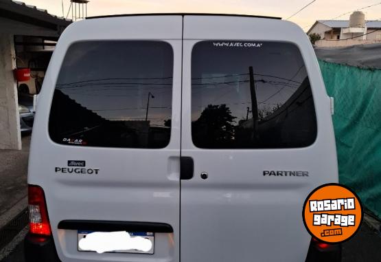 Utilitarios - Peugeot Partner 2024 Diesel 20000Km - En Venta