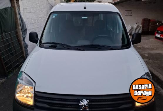 Utilitarios - Peugeot Partner 2024 Diesel 20000Km - En Venta