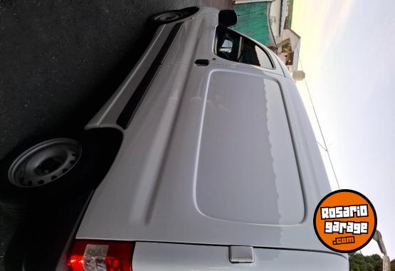 Utilitarios - Peugeot Partner 2024 Diesel 20000Km - En Venta