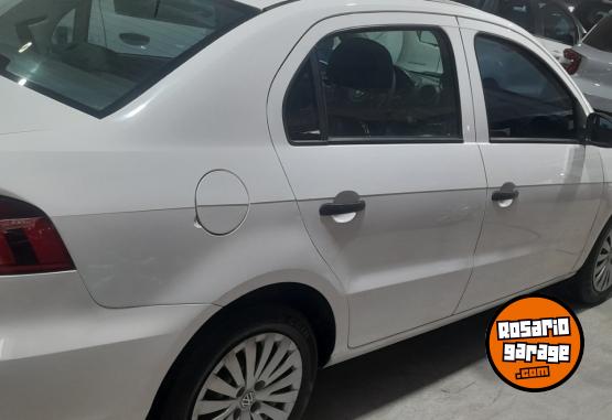 Autos - Volkswagen Voyage 2014 Nafta 129000Km - En Venta