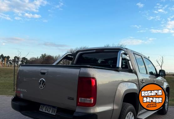 Camionetas - Volkswagen Amarok 2.0Tdi 4X2 Dc Com 2021 Diesel 100000Km - En Venta