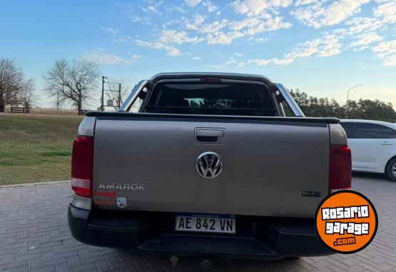 Camionetas - Volkswagen Amarok 2.0Tdi 4X2 Dc Com 2021 Diesel 100000Km - En Venta