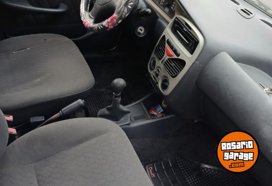 Autos - Fiat Palio 1.3 due�a vende 2006 Nafta 140000Km - En Venta