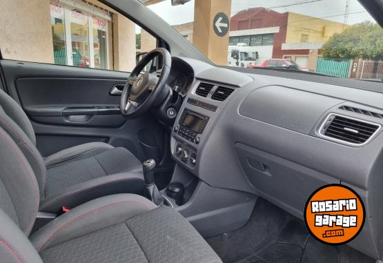 Autos - Volkswagen Suran Cross Highline 1.6 2015 Nafta 90000Km - En Venta