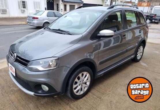 Autos - Volkswagen Suran Cross Highline 1.6 2015 Nafta 90000Km - En Venta