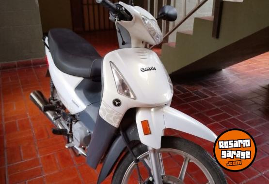 Motos - Corven Energy 110cc full 2023 Nafta 3800Km - En Venta