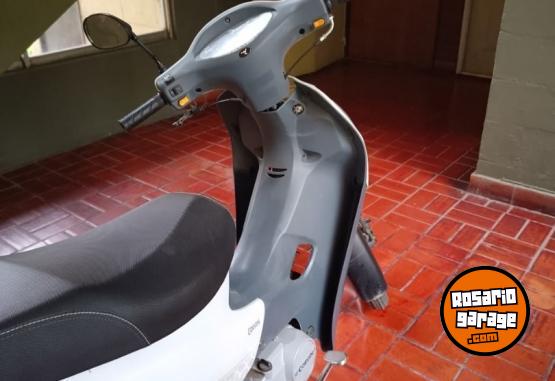 Motos - Corven Energy 110cc full 2023 Nafta 3800Km - En Venta