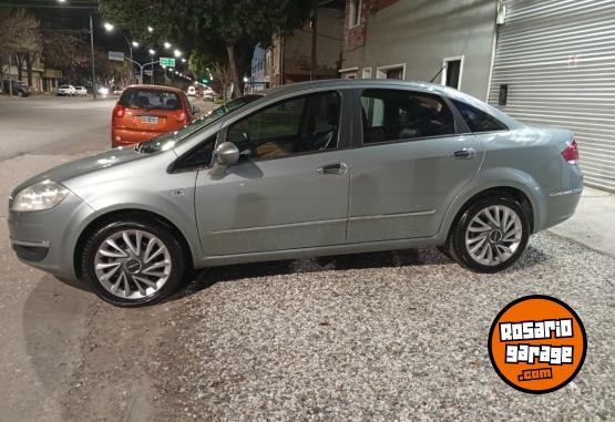 Autos - Fiat Línea punto 408 Focus 2017 Nafta 105000Km - En Venta