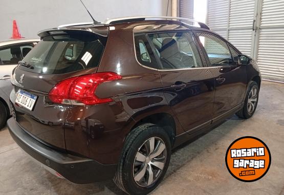 Autos - Peugeot 2008 duster tracker 2018 Nafta 125000Km - En Venta