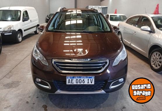 Autos - Peugeot 2008 duster tracker 2018 Nafta 125000Km - En Venta