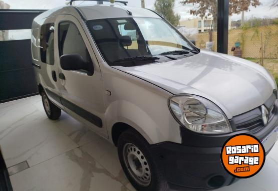 Utilitarios - Renault Kangoo furg�n 5 asientos 2018 GNC 116300Km - En Venta