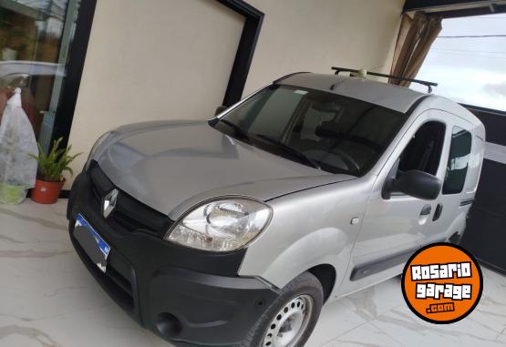 Utilitarios - Renault Kangoo furg�n 5 asientos 2018 GNC 116300Km - En Venta