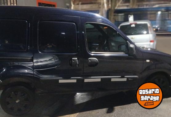 Utilitarios - Renault Kangoo 2016 GNC 163000Km - En Venta