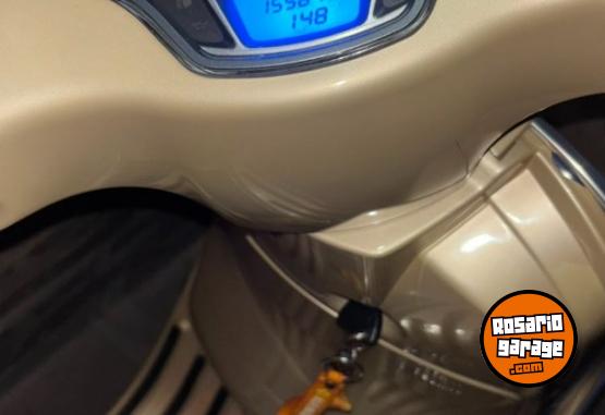 Motos - Piaggio Vespa VXL 150 Elegante 2019 Nafta 15587Km - En Venta