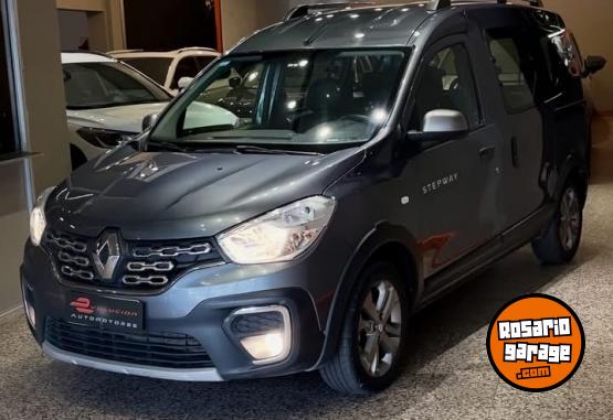 Utilitarios - Renault Kangoo stepway 2022 Nafta 96000Km - En Venta