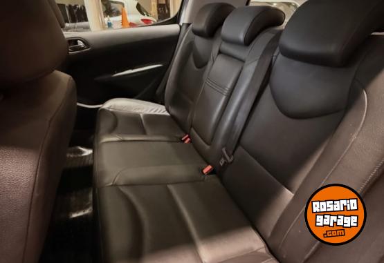 Autos - Peugeot 308 feline 2013 Nafta 83000Km - En Venta