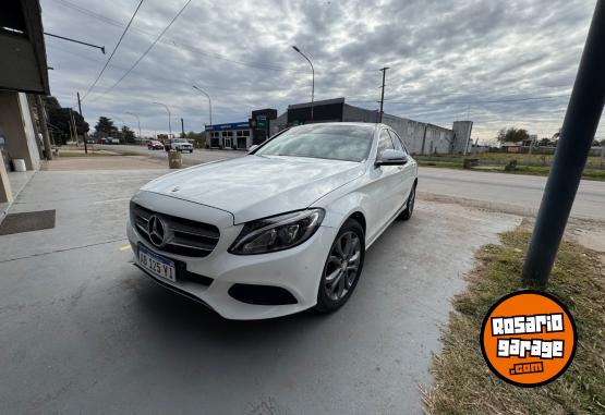 Autos - Mercedes Benz C250 2017 Nafta 95200Km - En Venta