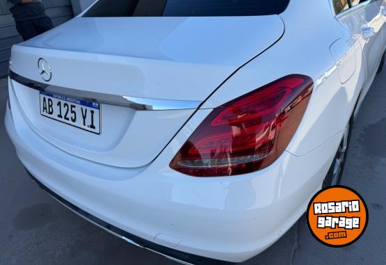 Autos - Mercedes Benz C250 2017 Nafta 95200Km - En Venta