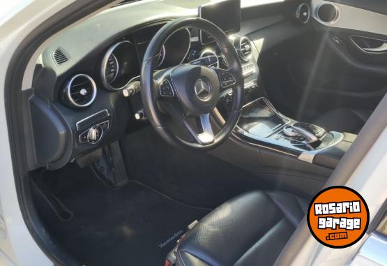 Autos - Mercedes Benz C250 2017 Nafta 95200Km - En Venta