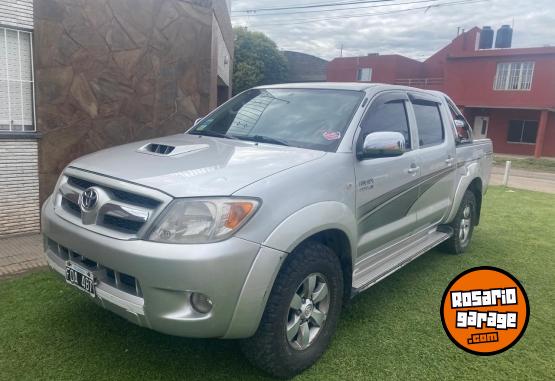 Camionetas - Toyota Hilux Srv 2007 Diesel 260000Km - En Venta