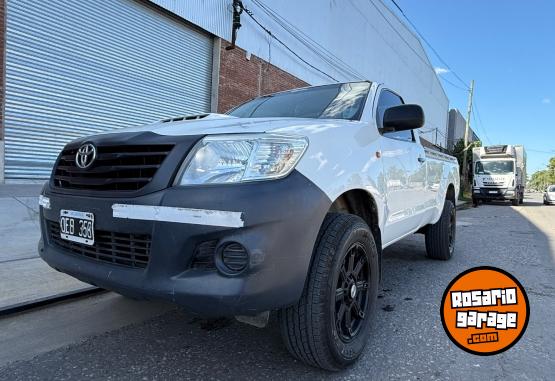 Camionetas - Toyota Cabina simple 2015 Diesel 208000Km - En Venta