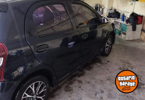 Autos - Toyota Toyota Etios 1.5 Platinum 2017 Nafta 140000Km - En Venta