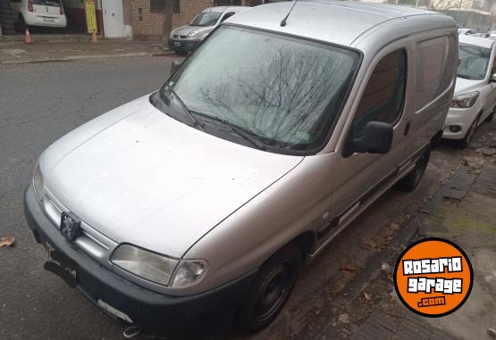 Utilitarios - Peugeot Parrner furgon 2007 Diesel 432000Km - En Venta
