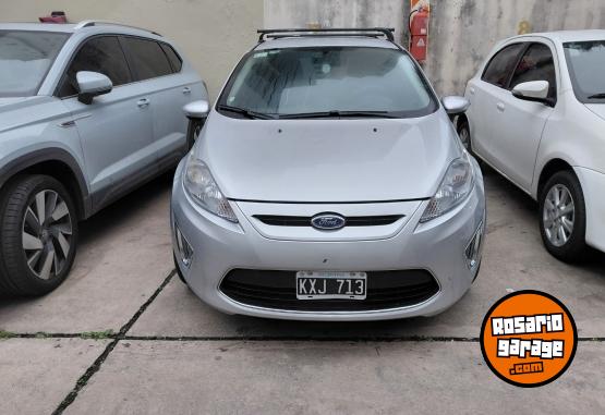 Autos - Ford FIESTA KINETIC TITANIUM 2012 Nafta 77000Km - En Venta