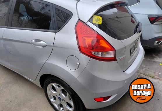 Autos - Ford FIESTA KINETIC TITANIUM 2012 Nafta 77000Km - En Venta