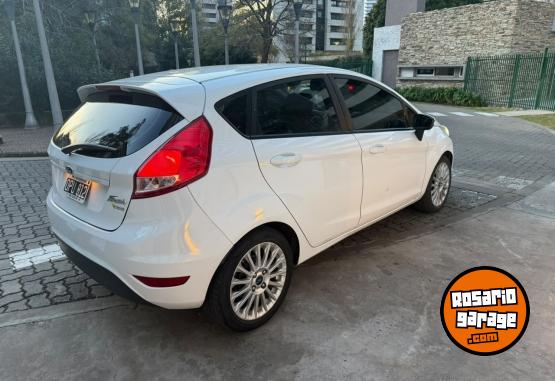 Autos - Ford Fiesta 2015 GNC 161000Km - En Venta